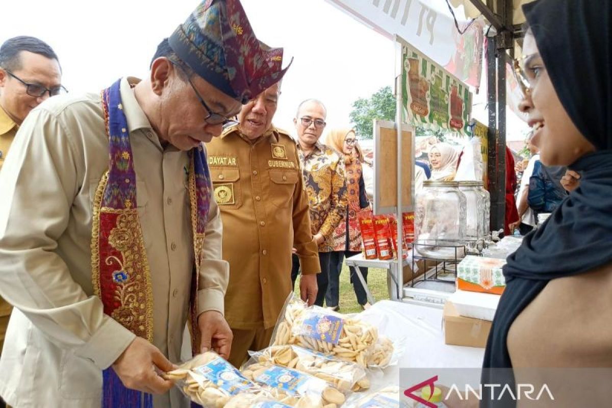 Bangka Belitung crackers best in world, Minister Setiadi claims