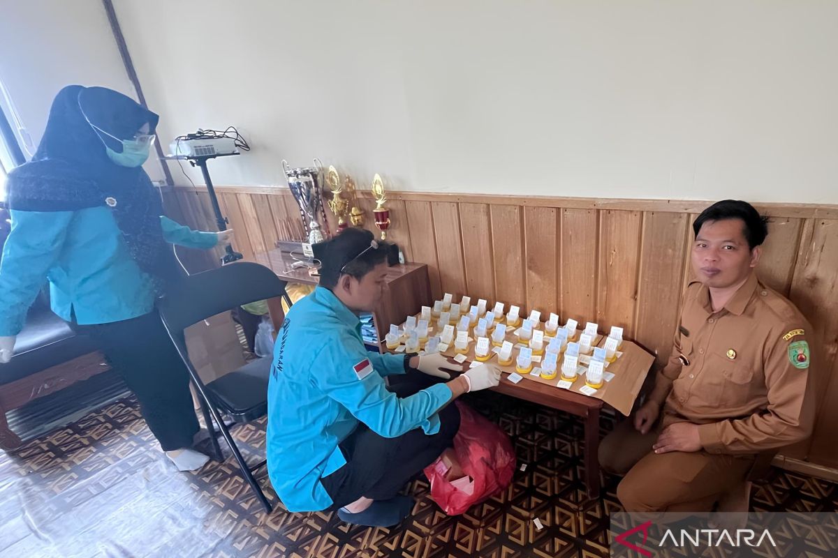 Mahyunadi: Aparat pemerintah desa lakukan tes urine