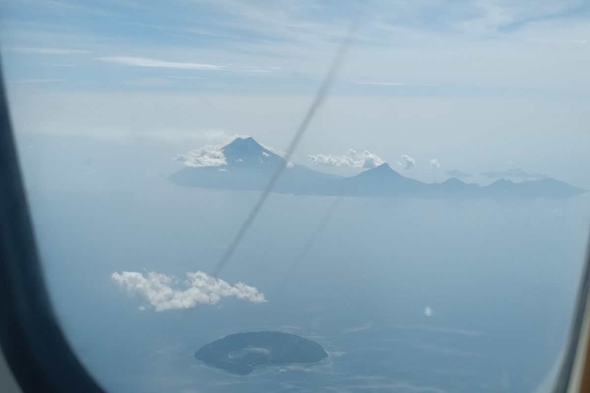 Badan Geologi minta warga waspadai guguran lava Gunung Karangetang