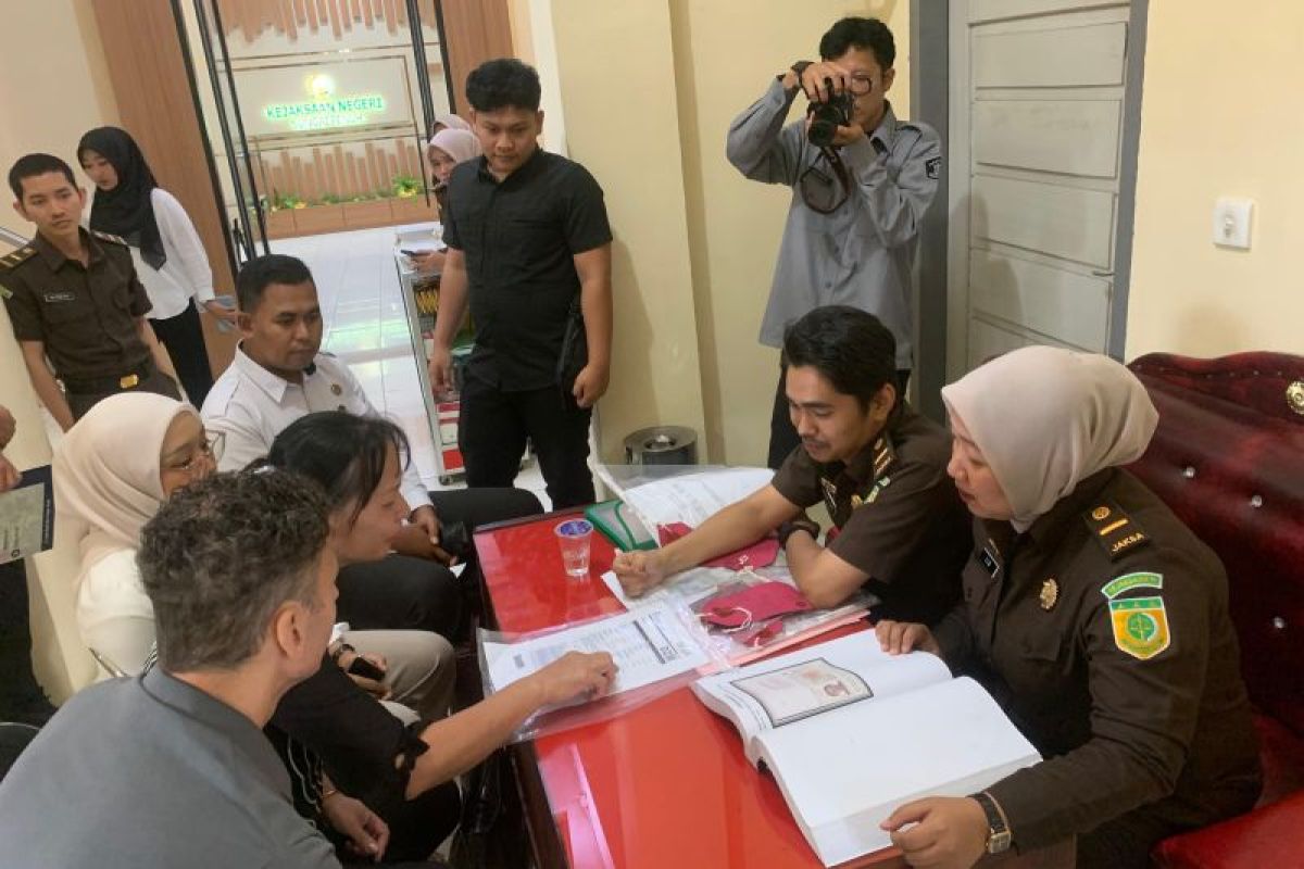 Kejari Sungai  Penuh tahan WNA terbukti langgar dokumen Imigrasi