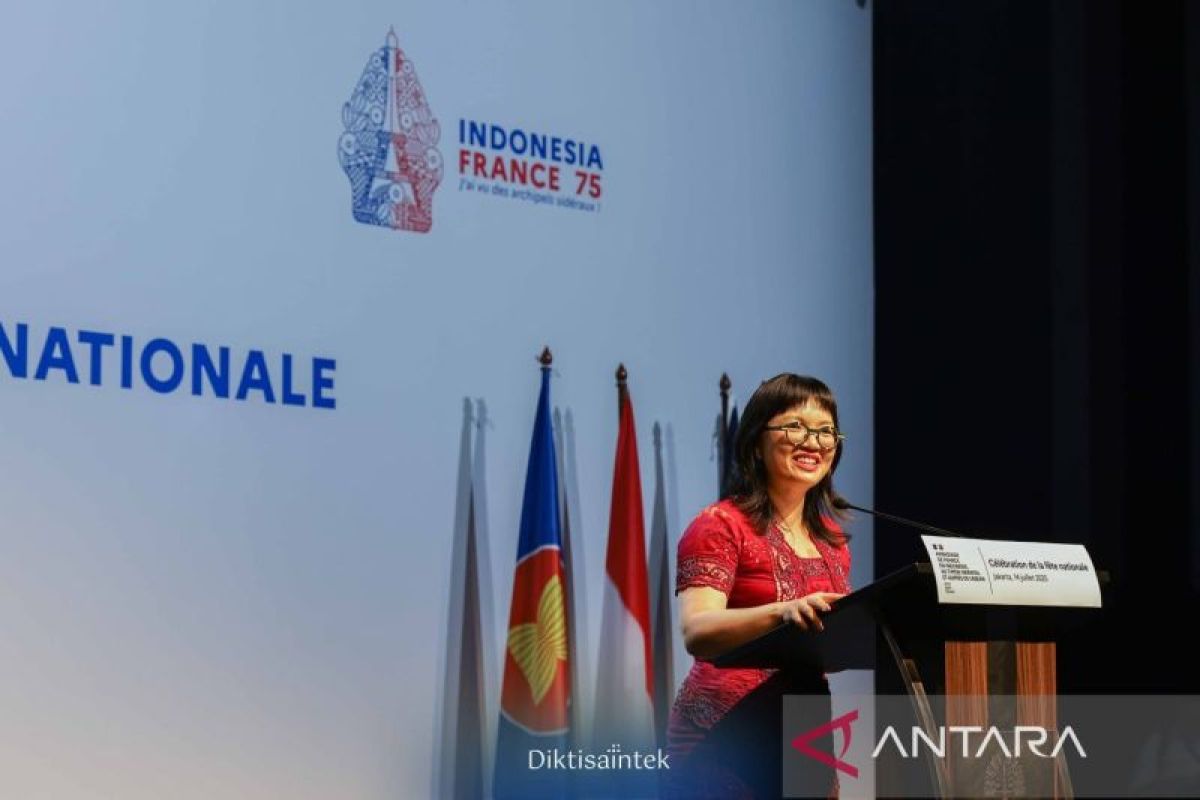 Government highlights Bastille Day for deeper education ties
