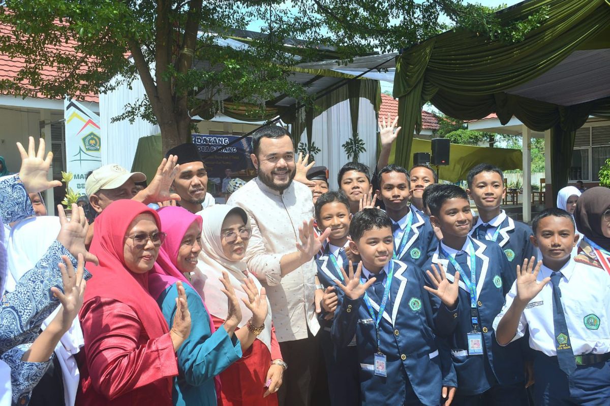 Wako Fadly Amran menilai kualitas fasilitas pendidikan dorong semangat belajar siswa