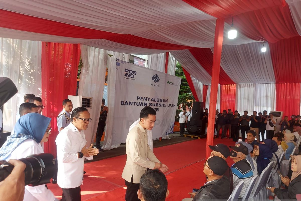 13 juta pekerja di Indonesia sudah terima BSU