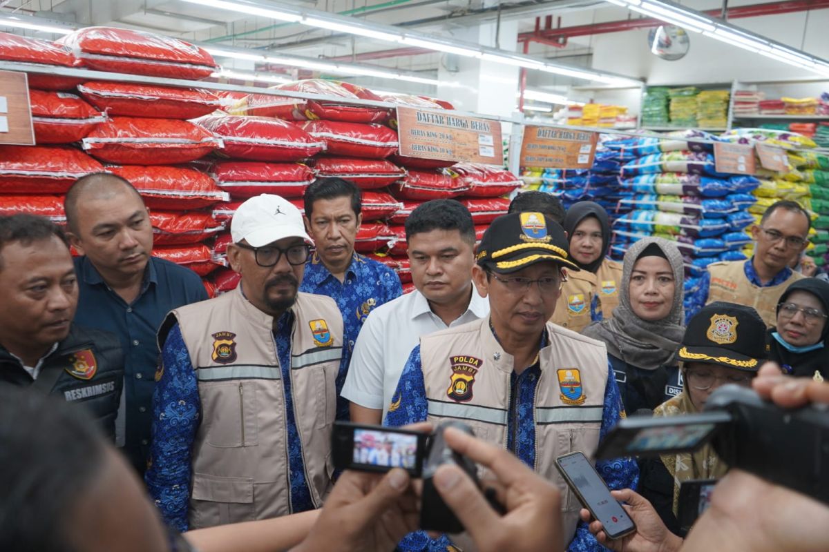 Pemprov Jambi periksa mutu beras kemasan di pasar