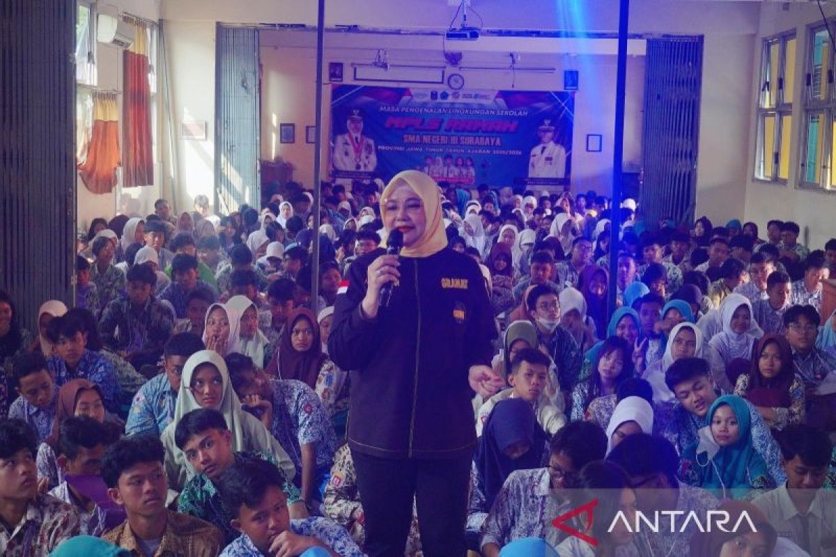 Siswa SMAN 10 Surabaya berikrar anti narkoba