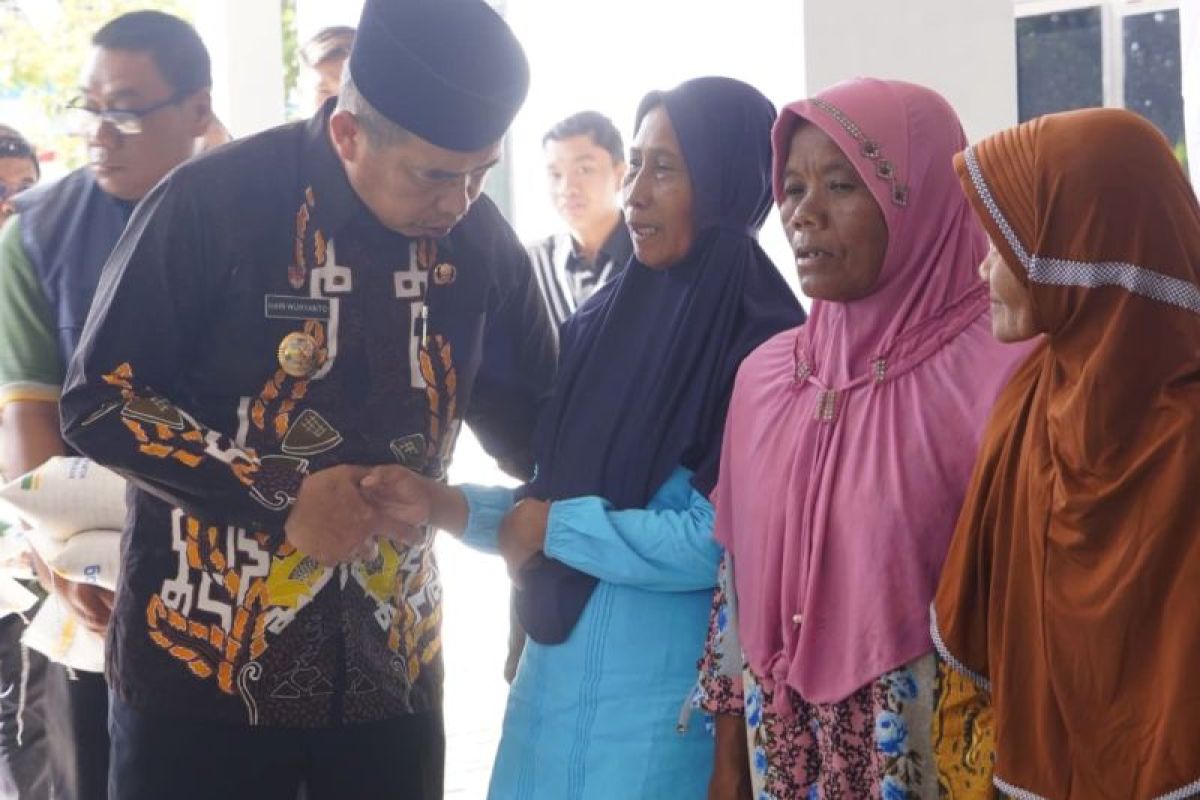 Pemkab Madiun salurkan bantuan pangan beras untuk 62.269 KPM sasaran