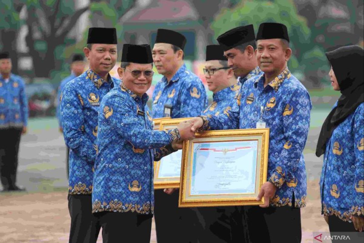Pemkab Bekasi sukses raih tiga penghargaan pelayanan publik