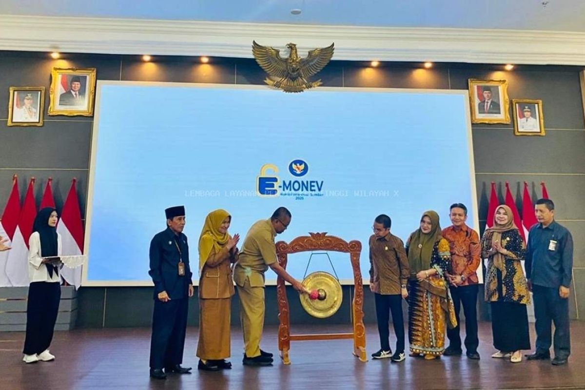 PPID LLDIKTI Wilayah X hadiri launching Monev Keterbukaan Informasi Badan Publik Tahun 2025