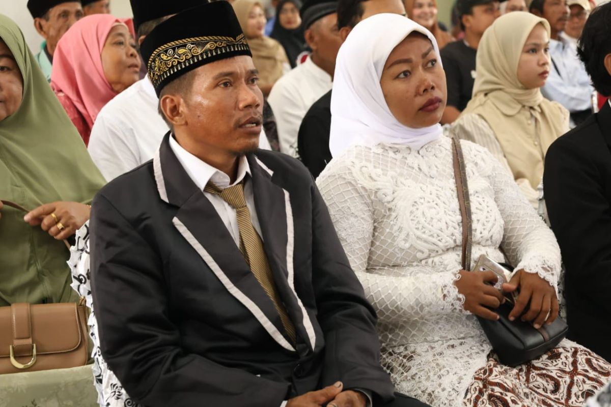 40 pasangan di Tangerang ikuti nikah massal