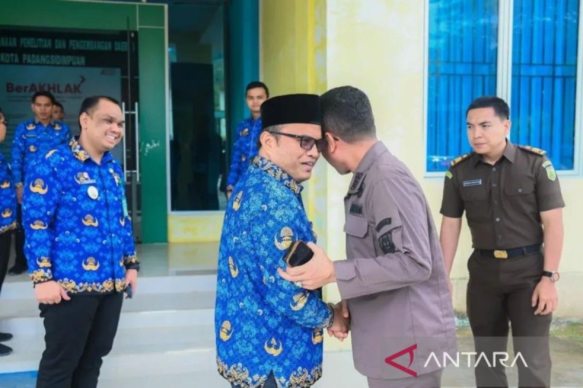 Letnan - Levi ajak semua pihak kolaborasi bangun Padangsidimpuan MANTAP