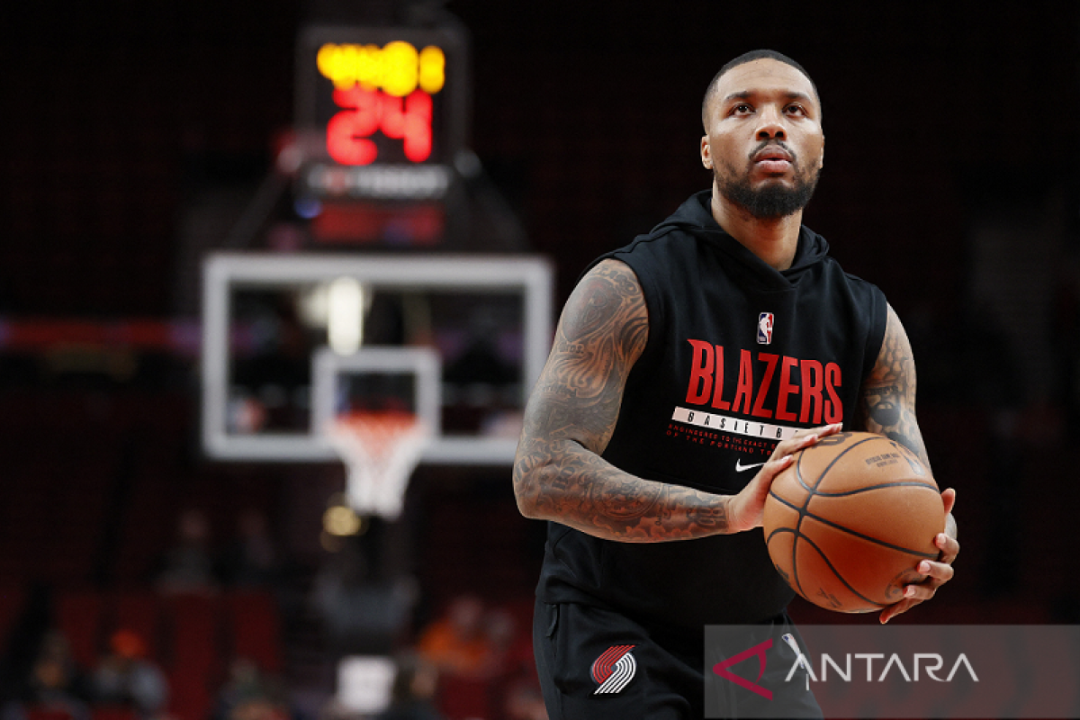 Damian Lillard Resmi Kembali ke Trail Blazers