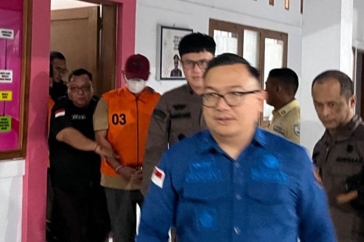 Kejari Lebong tahan tiga tersangka korupsi anggaran jalan