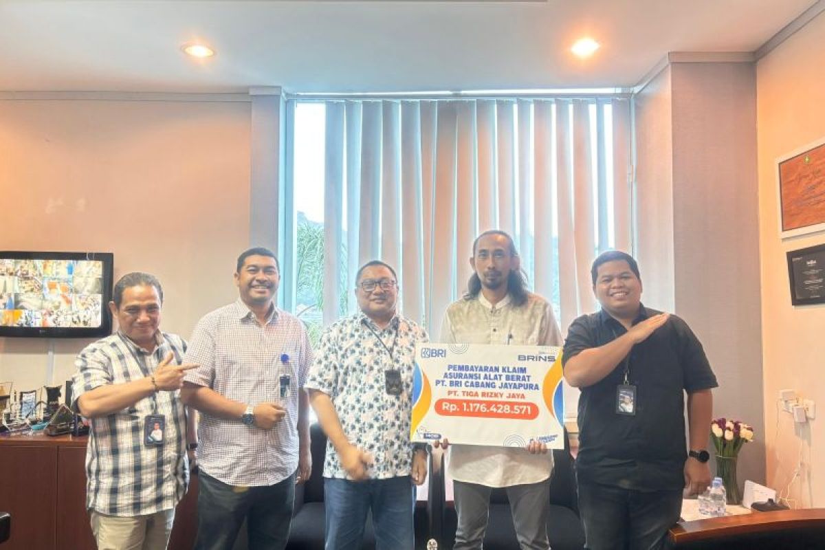 BRI Insurance bayar klaim asuransi Rp1 miliar di Jayapura