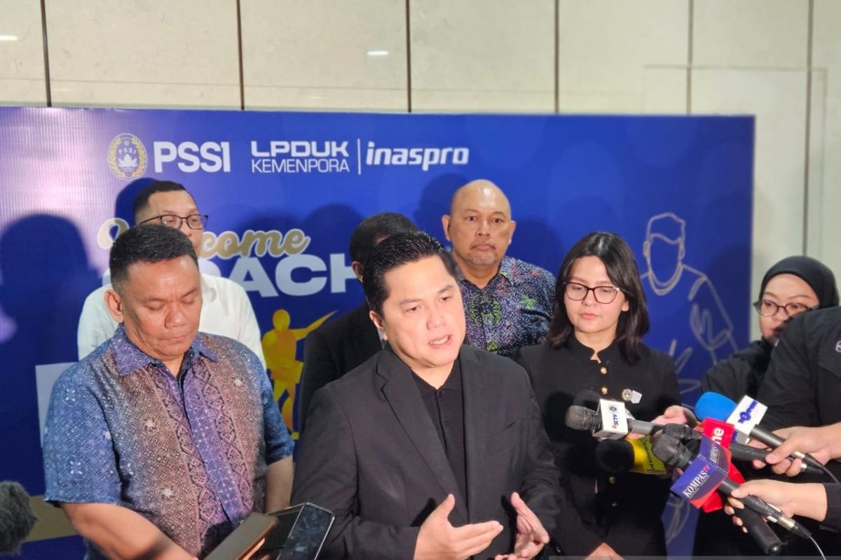 Indonesia opens national conference to boost football coaching