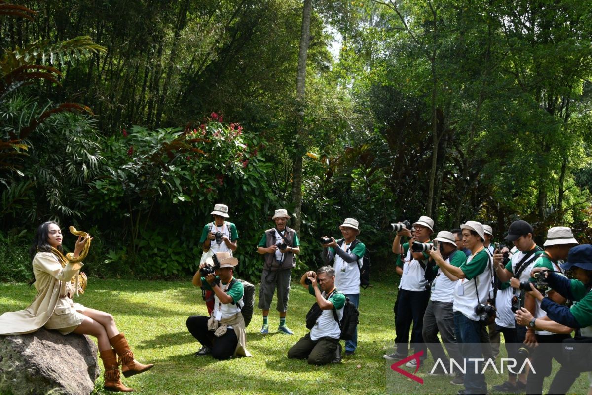 Taman Safari Bogor menjadi lokasi roadshow IAPVC 2025