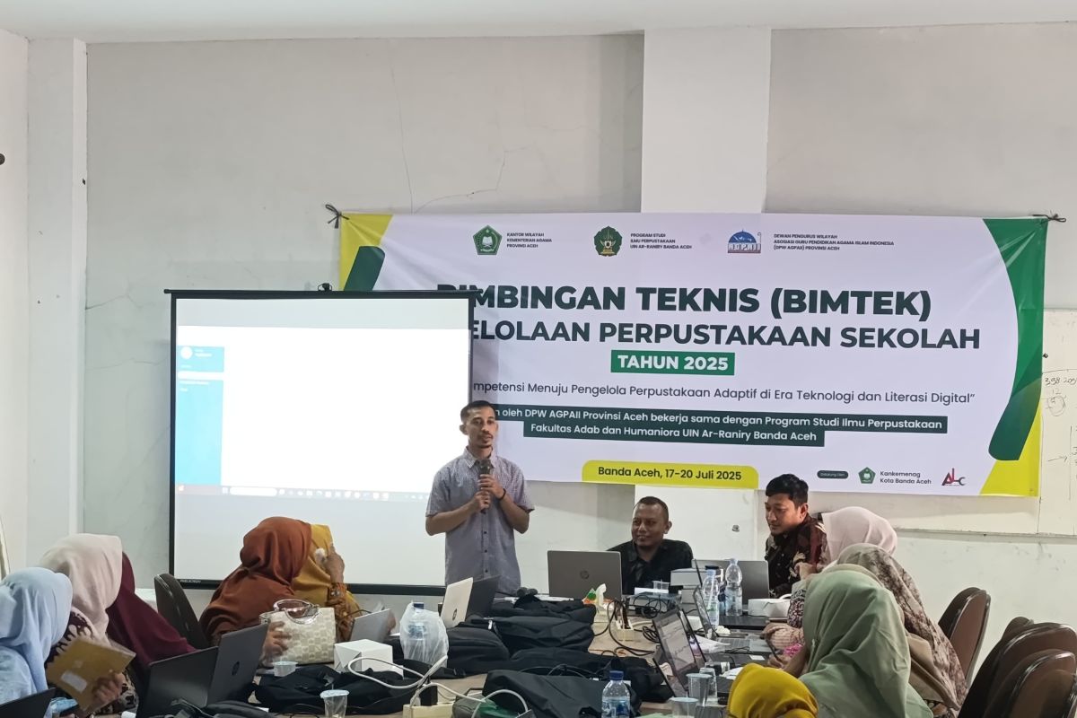 Sebanyak 45 pengelola Perpustakaan Sekolah dilatih layanan digital