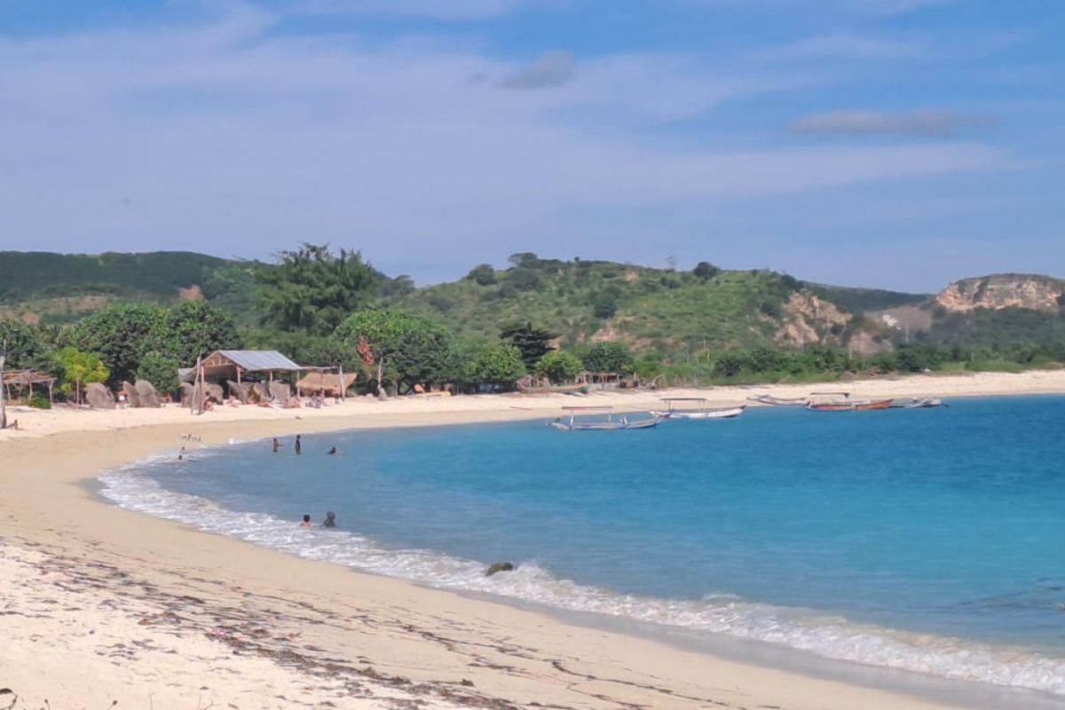 ITDC sebut kawasan Pantai Tanjung Aan tetap jadi area publik