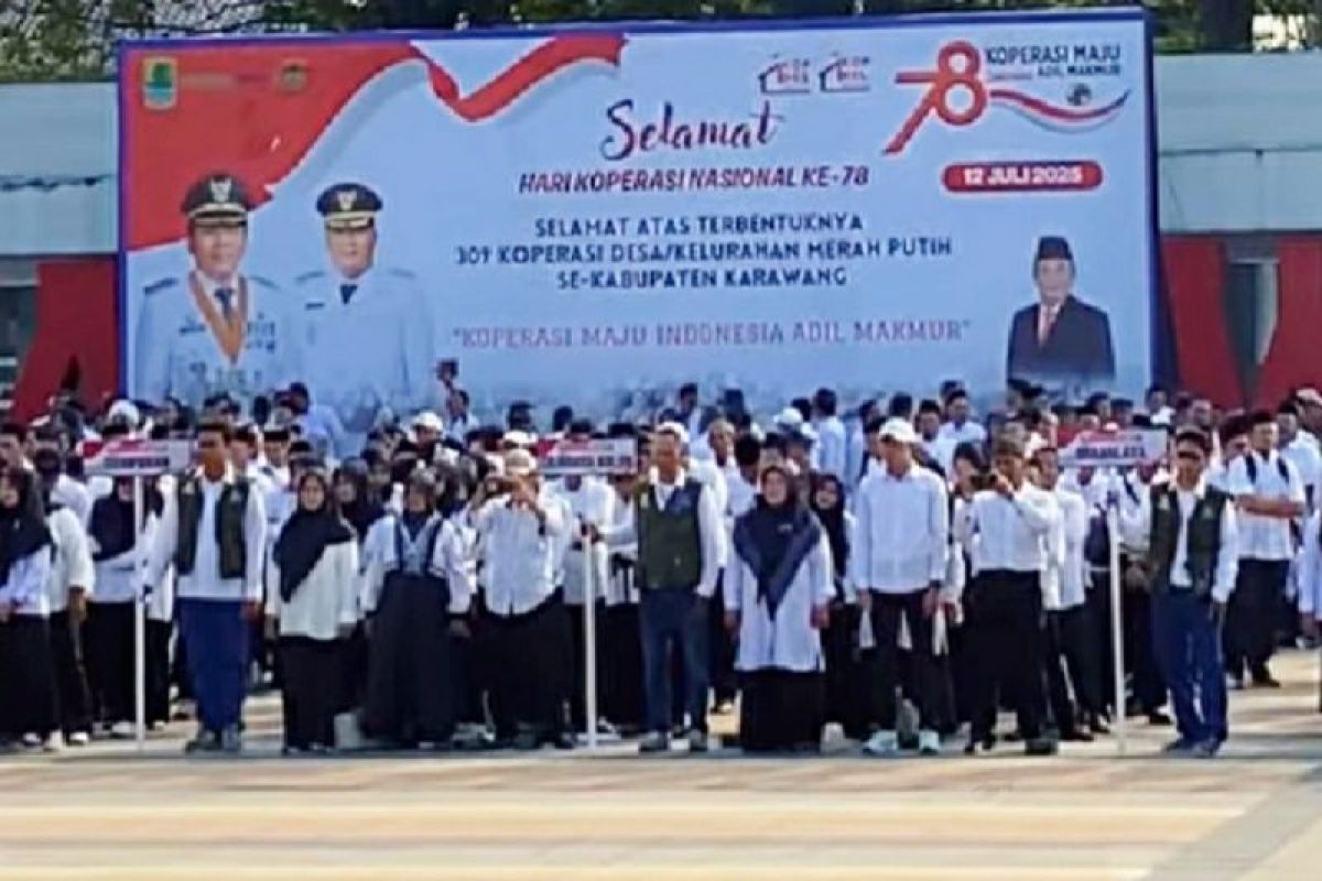 Bupati Karawang kukuhkan ribuan pengurus Koperasi Desa/Kelurahan