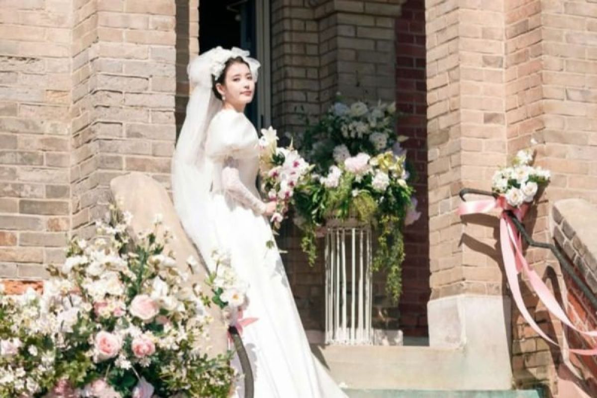 Prestasi Gemilang! IU Dinobatkan Aktris Terbaik Lewat Drama "WLGYT"