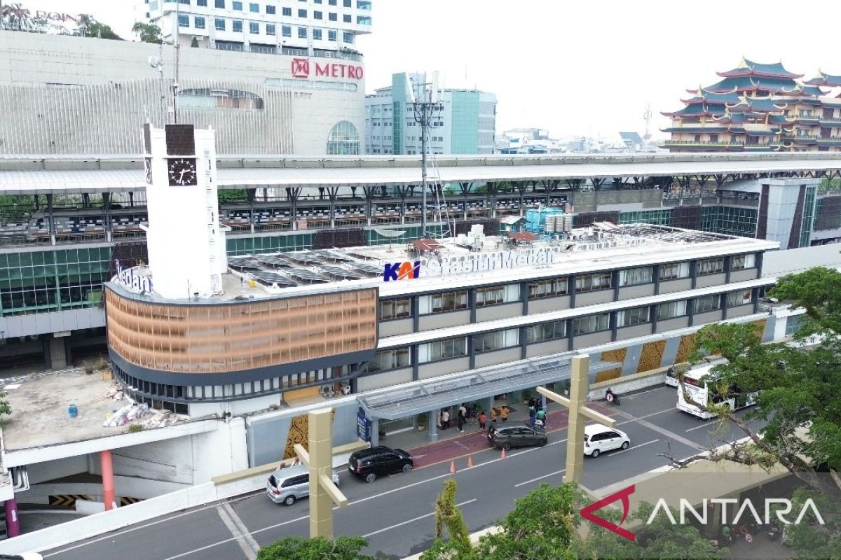 KAI Sumut gunakan PLTS di Stasiun Medan dukung energi hijau