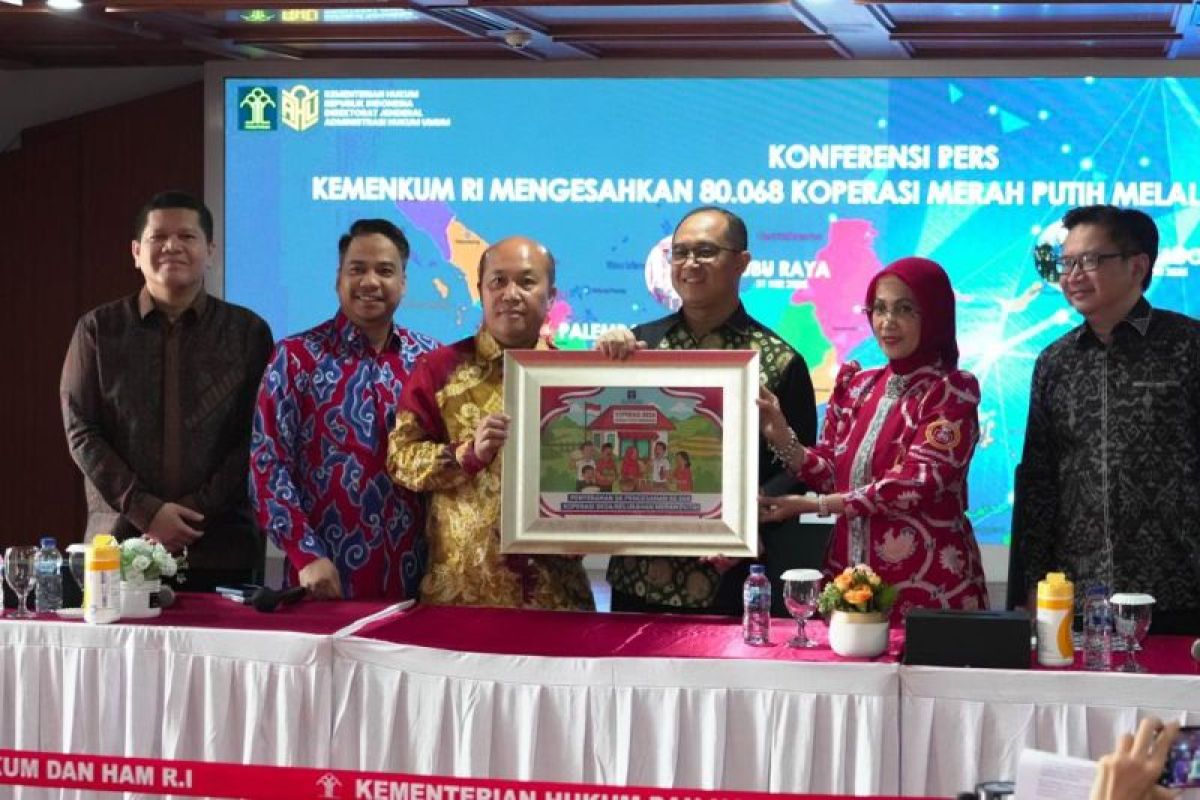 Kemenkum sahkan 80.068 Koperasi Merah Putih melalui sistem AHU online lampaui target presiden