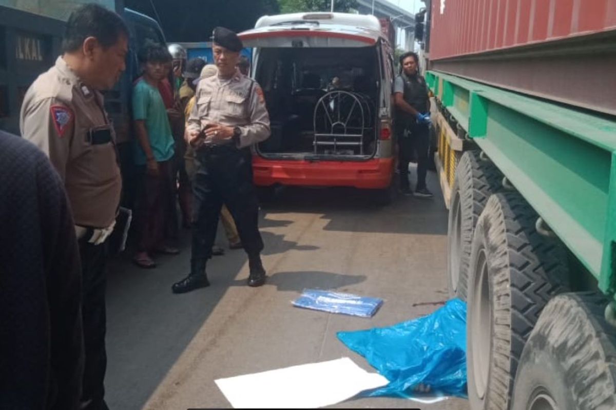 Seorang wanita tewas terlindas truk di Pelabuhan Tanjung Priok