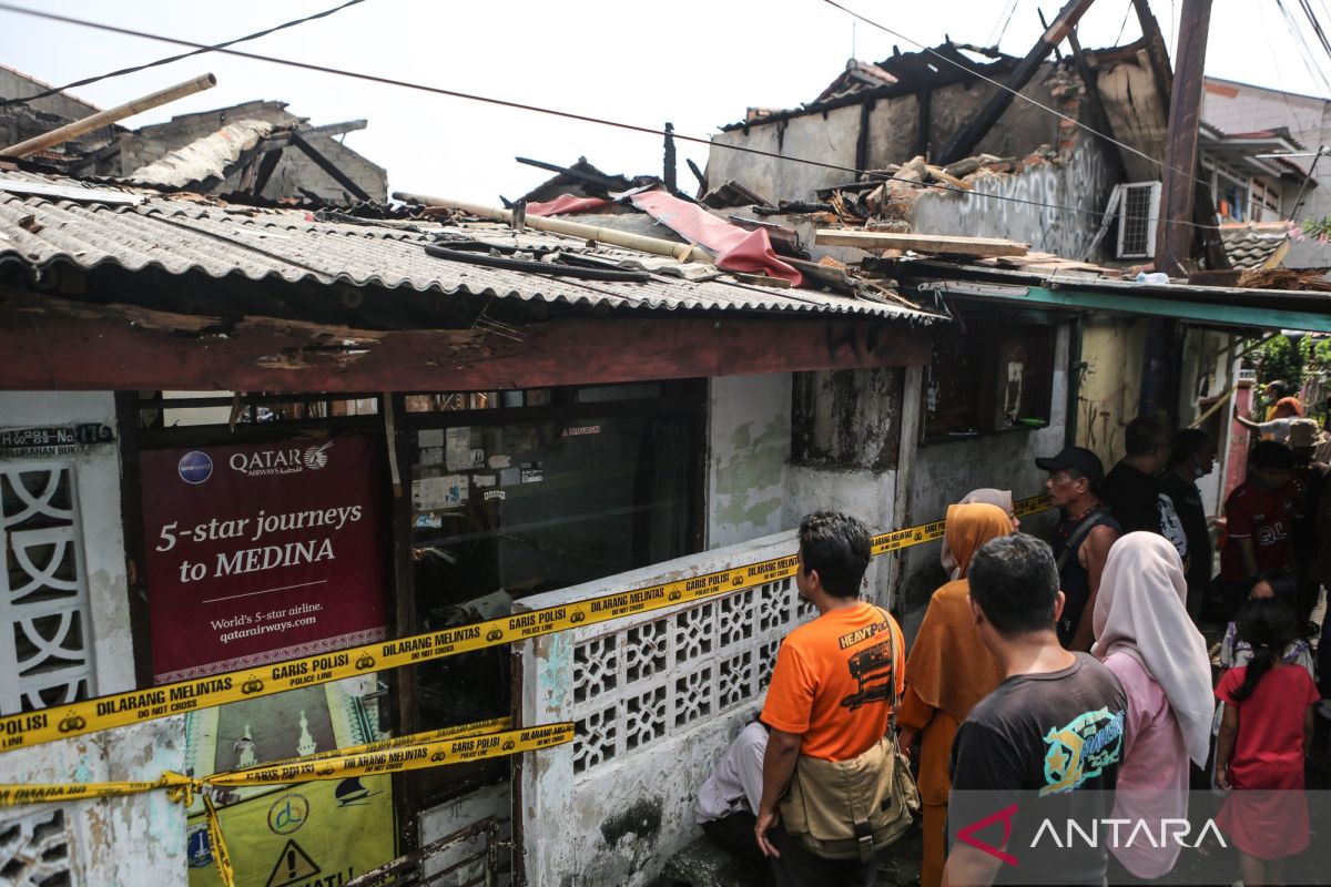 Four children killed in Jakarta house blaze