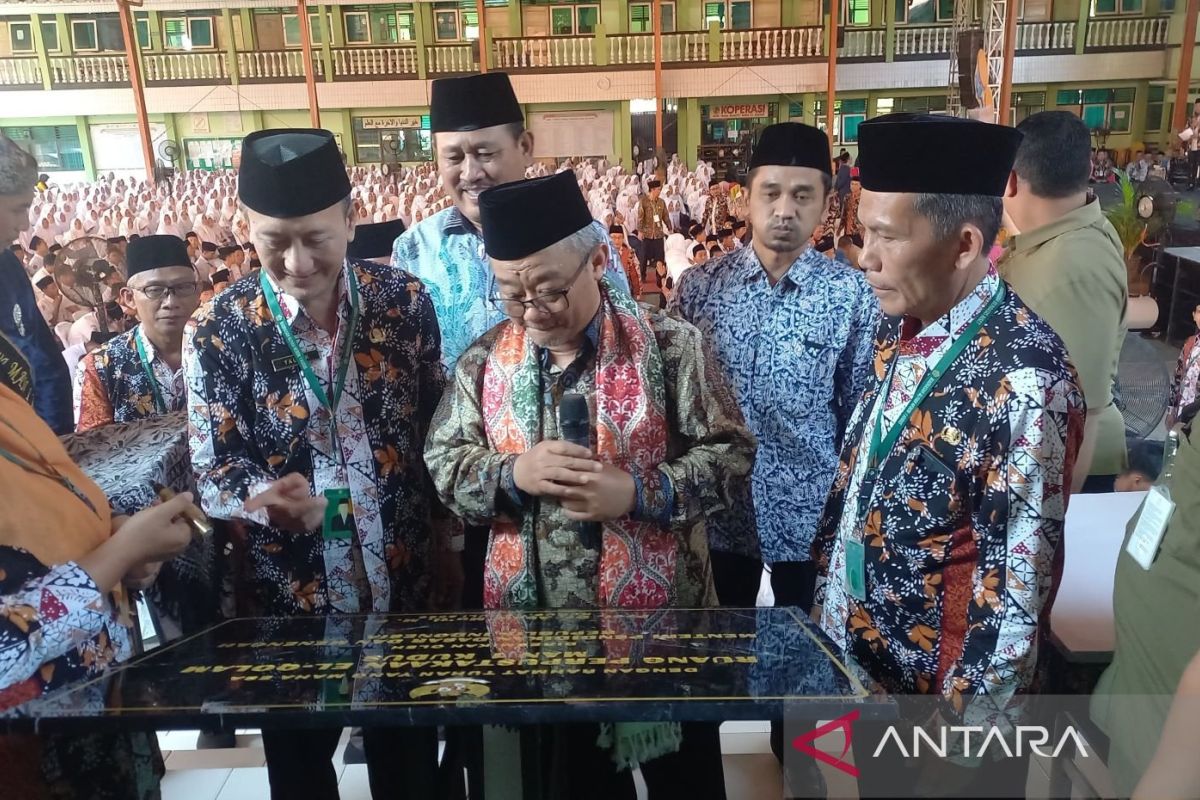 Mu'ti: Siswa tak perlu minder  lewat semangat bisa lampaui keterbatasan