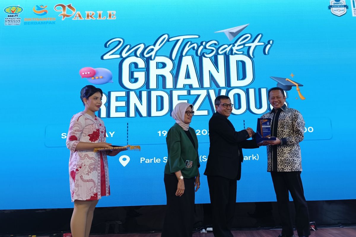 Anggota DPR sebut generasi muda agen perubahan sektor pariwisata