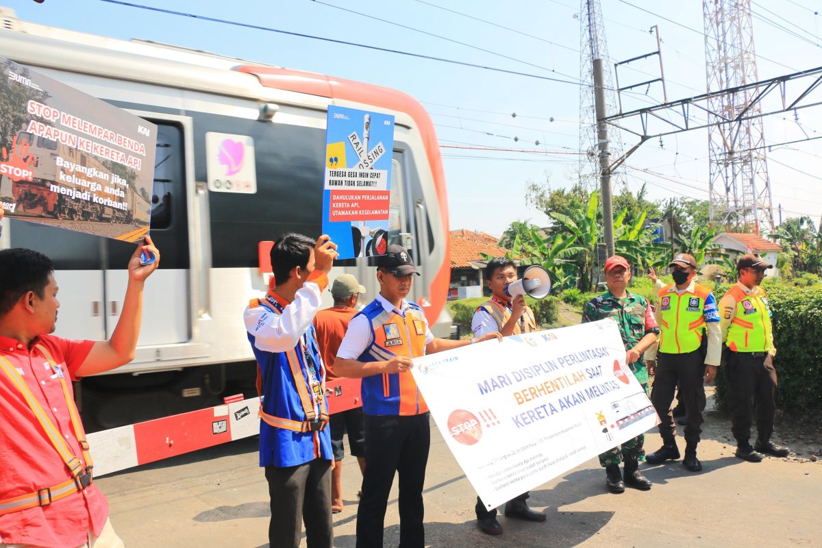 Kampanye keselamatan perjalanan KA fokus di Penyangga Jakarta