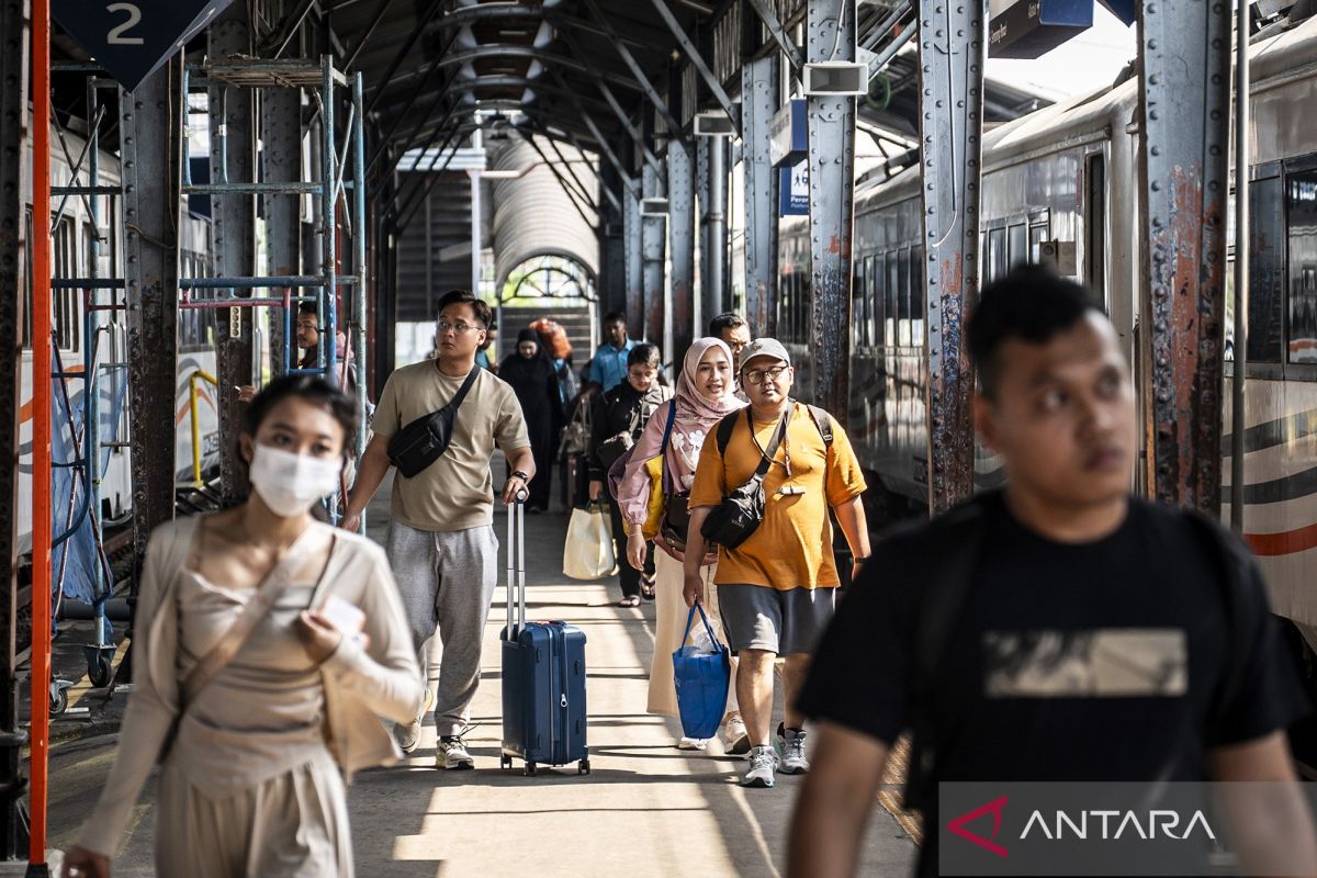 Govt to extend economic stimulus into second half 