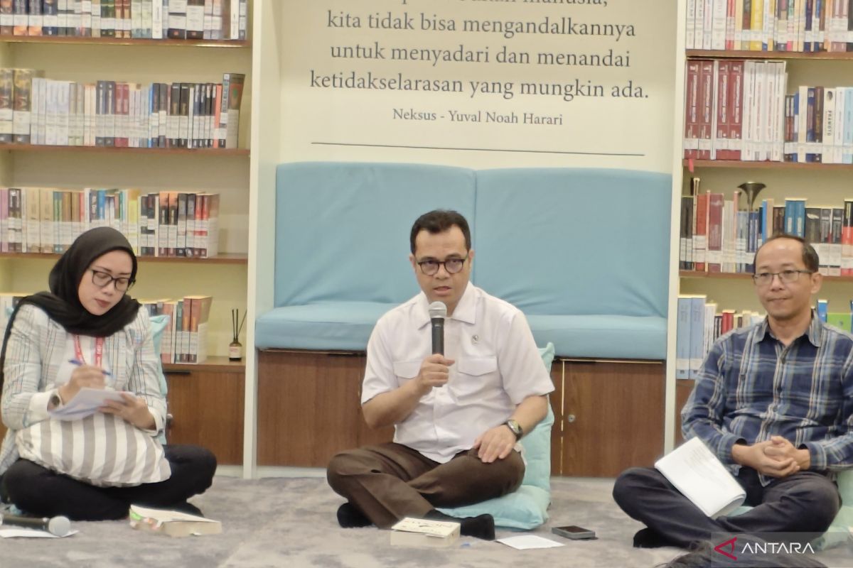Wamenkomdigi: Berpikir kritis penting di tengah perkembangan adopsi AI