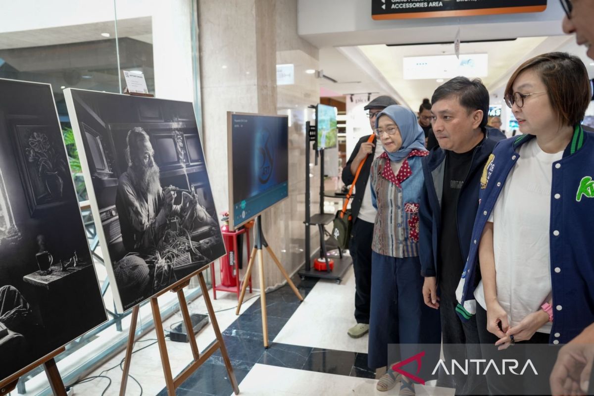 Wamenekraf  dorong fotografer lokal percaya diri pamer karya ke publik