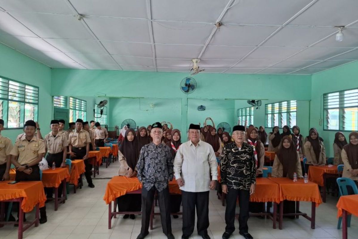 Komisi hukum MUI sosialisasi hukum dan perundang-undangan kepada pelajar MAN 3 Langkat