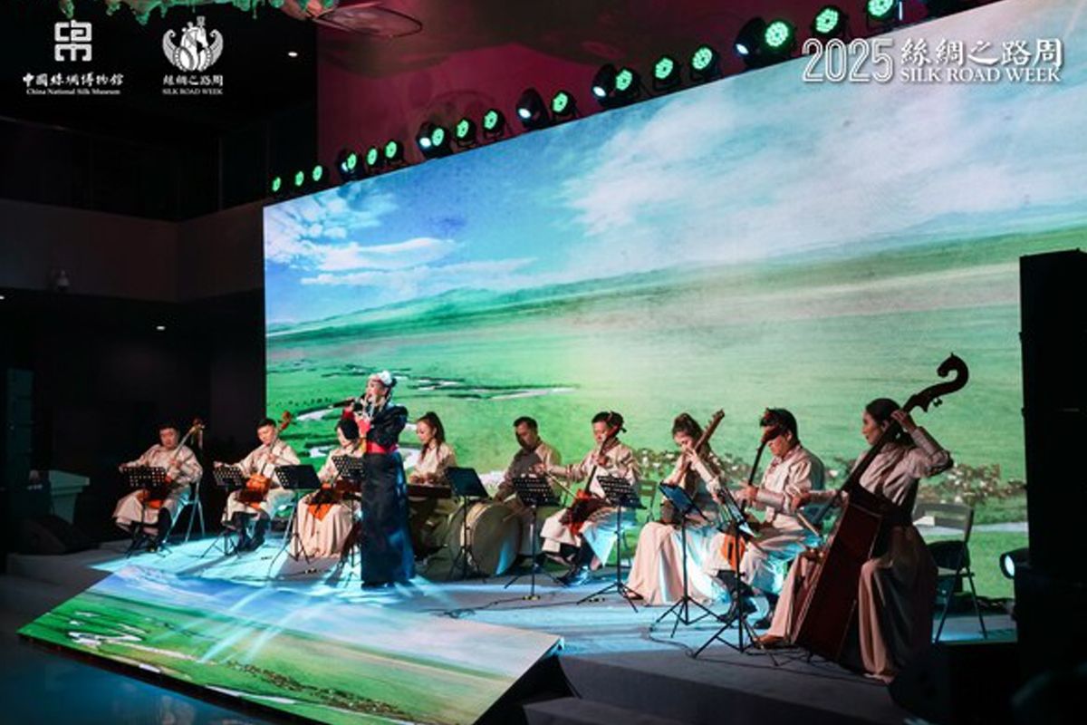 Inner Mongolia Night & Award Ceremony of Silk Road Online Curating Promotion Celebrates Cultural Heritage