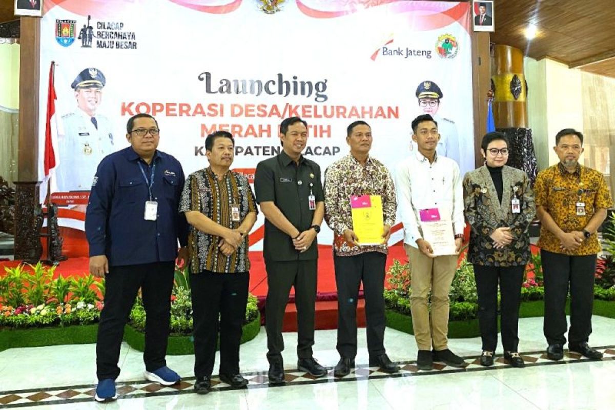 Srikandi PLN UID Jateng dan DIY raih Penghargaan Gold di Ajang Perempuan Berbakti Awards 2025