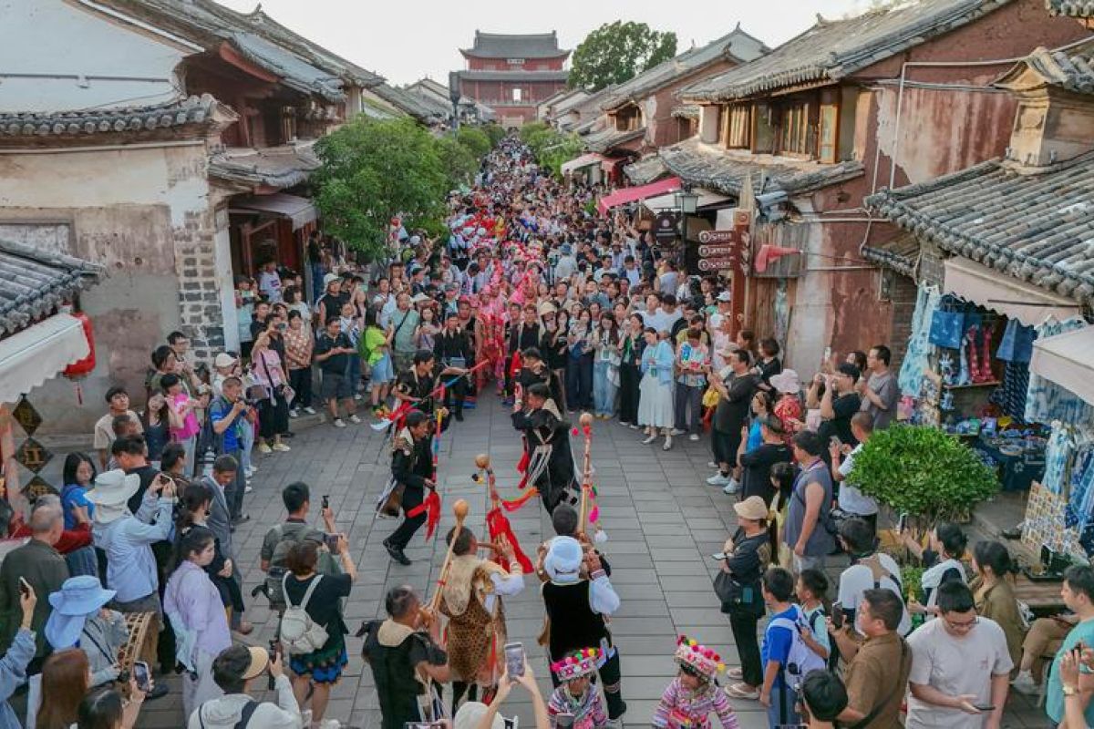 Ledakan pariwisata genjot pertumbuhan ekonomi sejuk di China