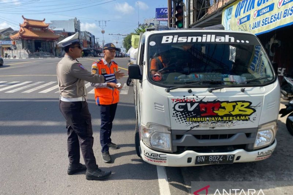 Ditlantas Polda Babel tindak 26 pelanggar lalu lintas dalam razia gabungan di Pangkalpinang