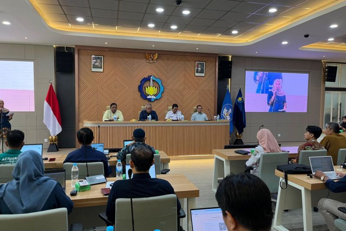 Disperpusip Jatim dan FKMSA gelar workshop arsip tematik di ITS