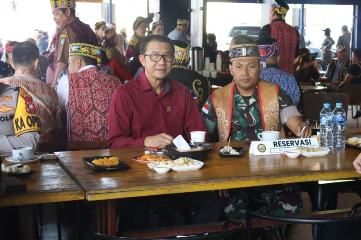 Hari Anak Nasional, Ketua DPRD Sekadau ajak masyarakat lindungi hak anak