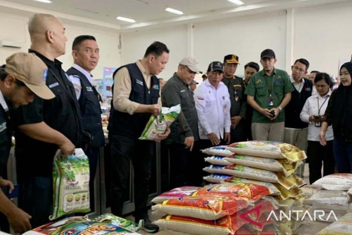 Polda Babel membuka posko pengaduan beras oplosan