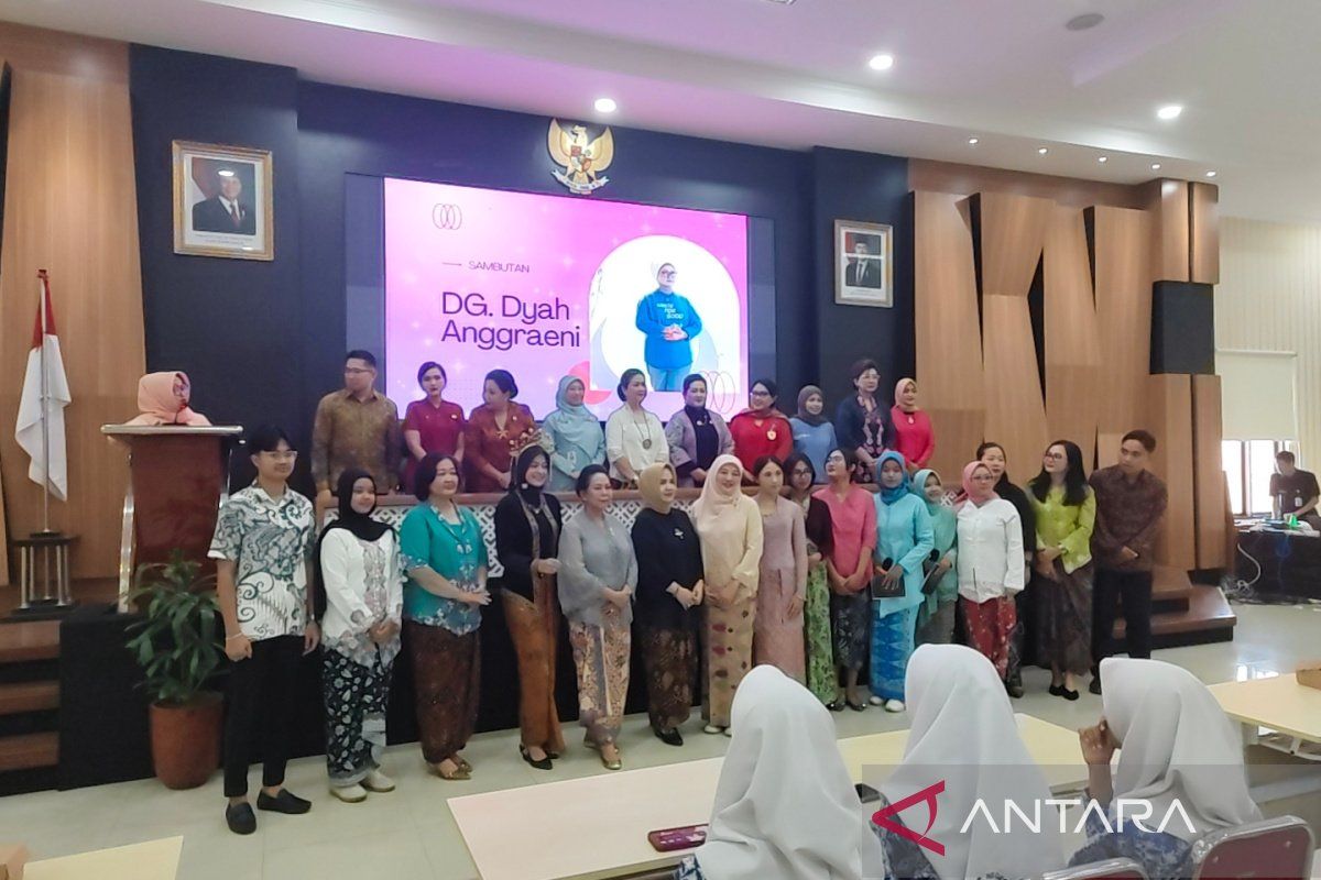 Rotary Grup ajak siswi SMP di Solo hindari pernikahan dini
