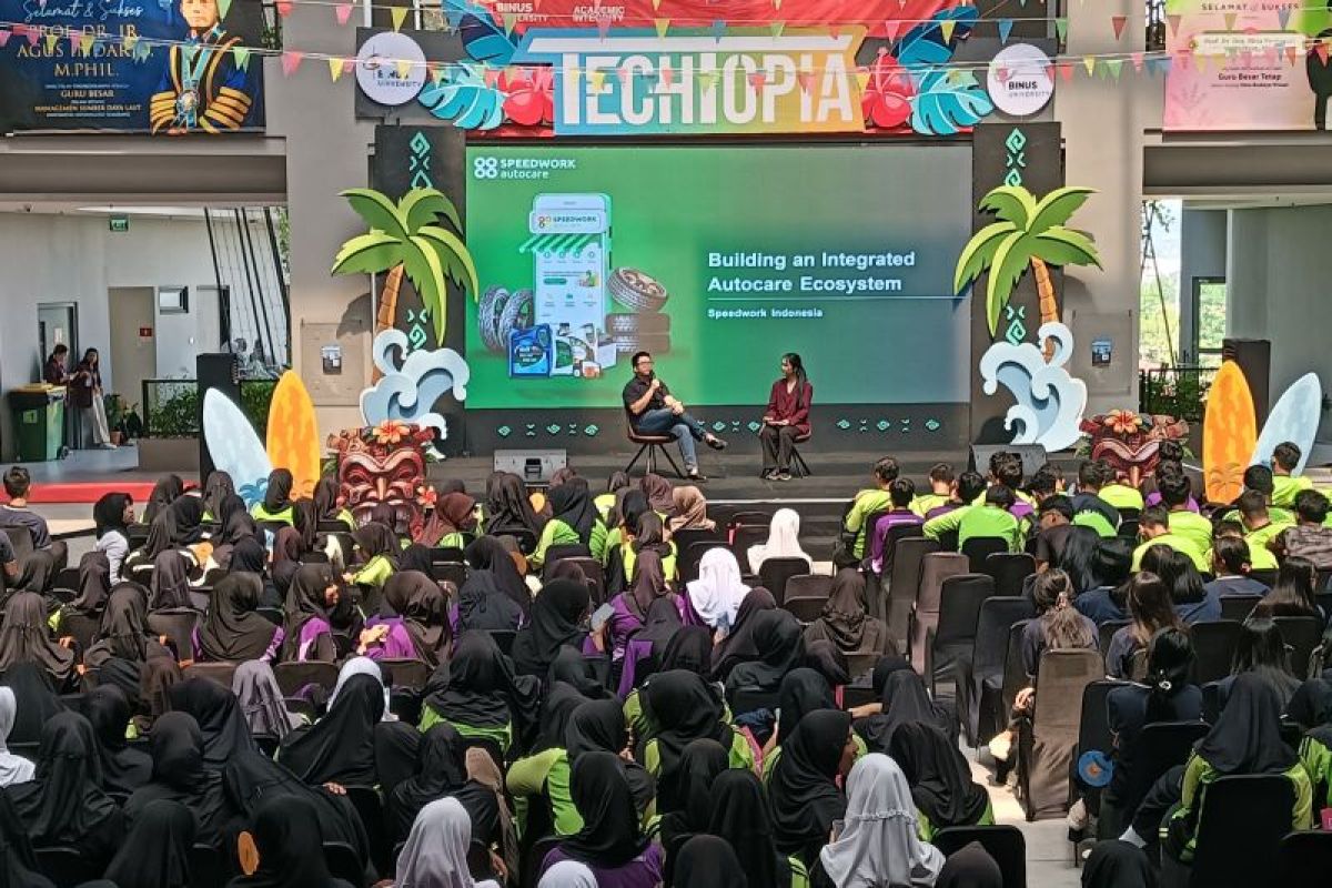 Persiapkan generasi adaptif, Binus University Semarang gelar "Techtopia 2025"