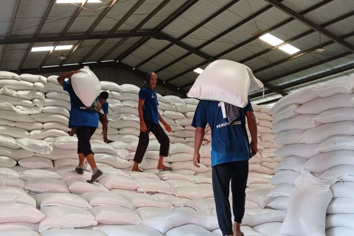 Pemkab Aceh Jaya operasi pasar tekan lonjakan harga beras