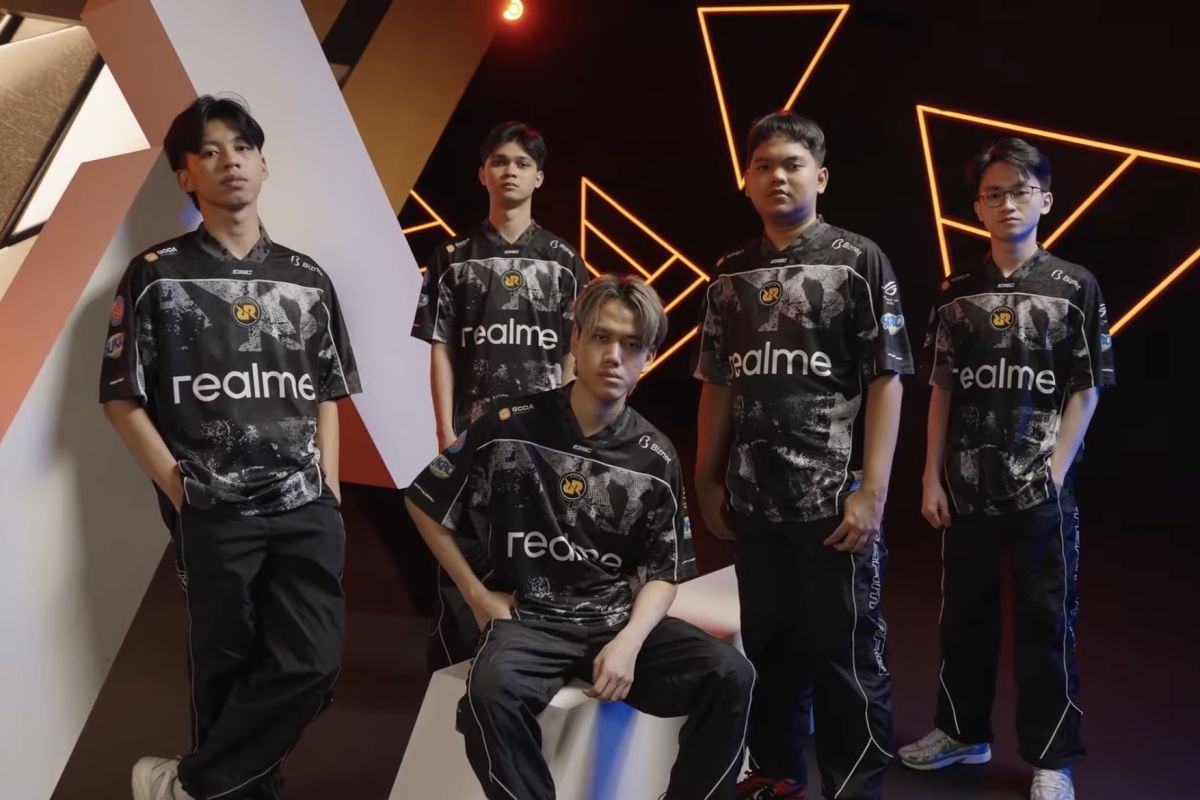 RRQ Hoshi taklukkan tim Amerika di Group Stage MSC EWC 2025