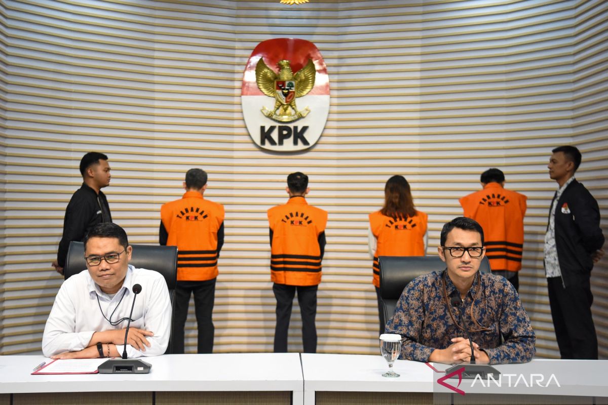 Mantan staf ahli Menaker minta mobil kepada agen TKA