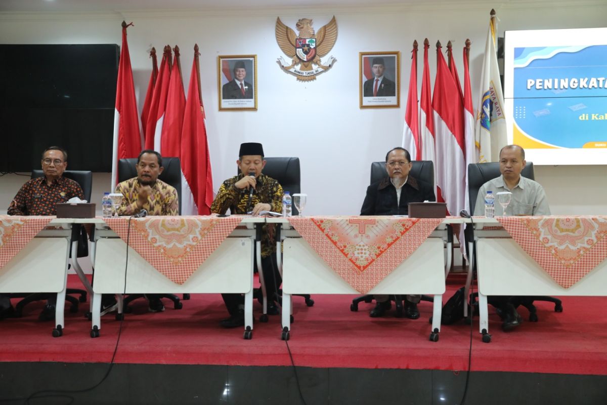 Bupati Kepulauan Seribu ajak warga tingkatkan pemahaman soal politik