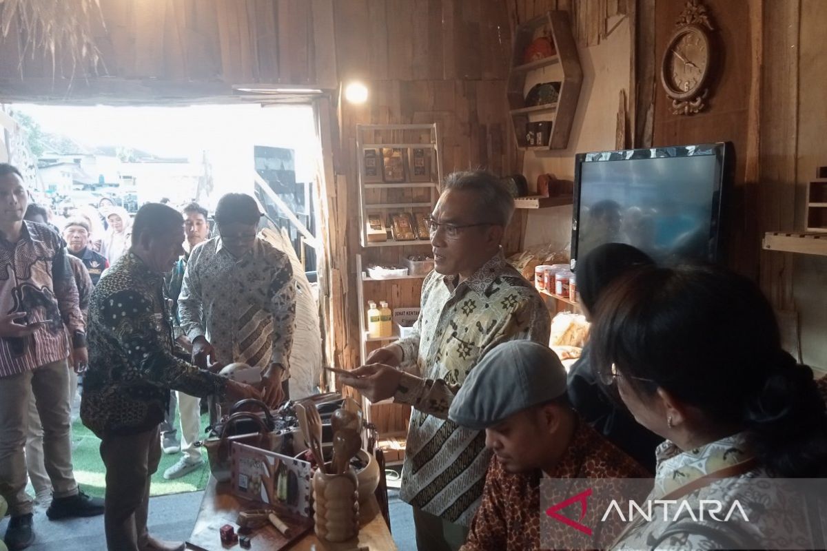 Pemkab gerakkan perekonomian UMKM melalui Bantul Creative Expo 2025