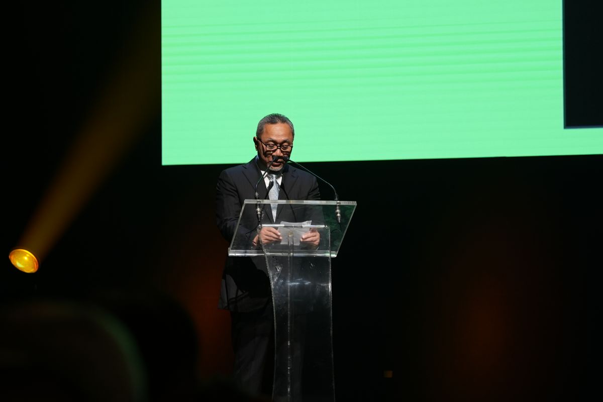 Indonesia commits to solve waste problem by 2027