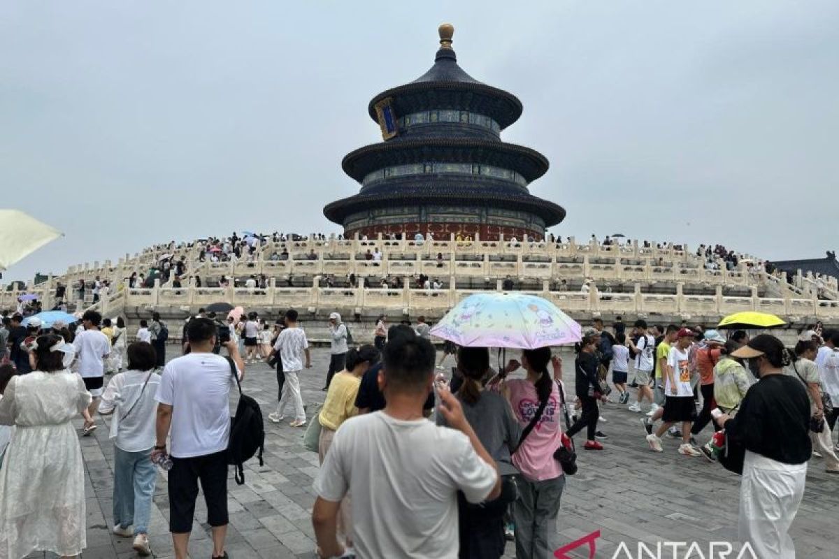 Wisata sambil belajar sejarah kekaisaran Tiongkok